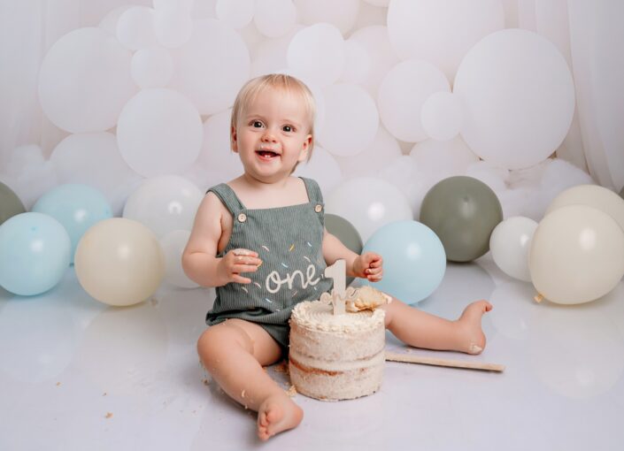 Cake Smash Photography in Lowestoft Suffolk